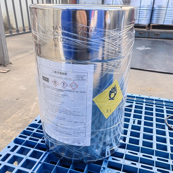 트리플루오로메탄술폰산 무수물 CAS 358-23-6